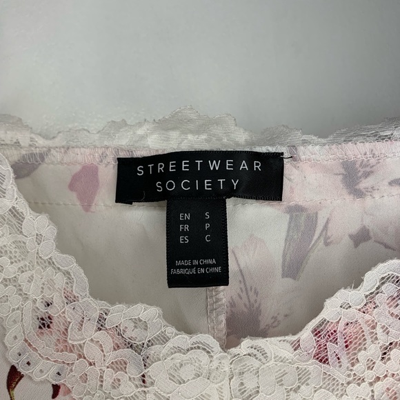 Floral lace tank top - Picture 2 of 2